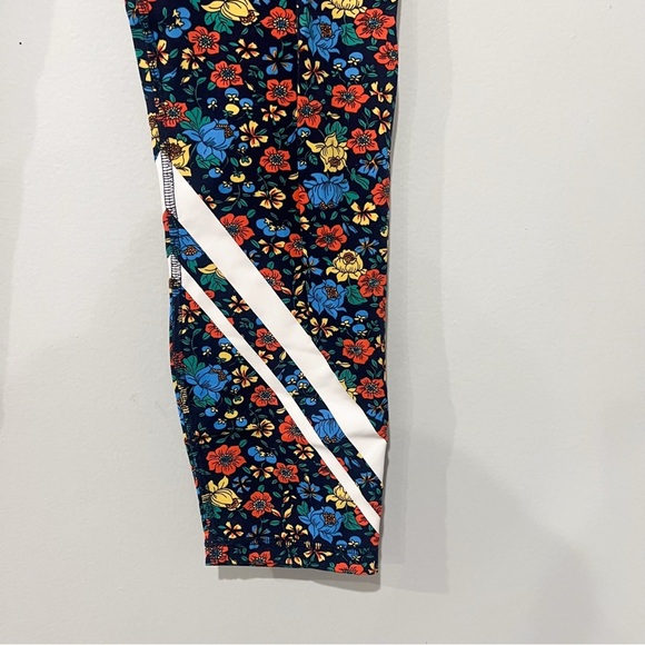 Tory Burch Sport Floral Printed Chevron 7/8 Leggings - Picture 5 of 9